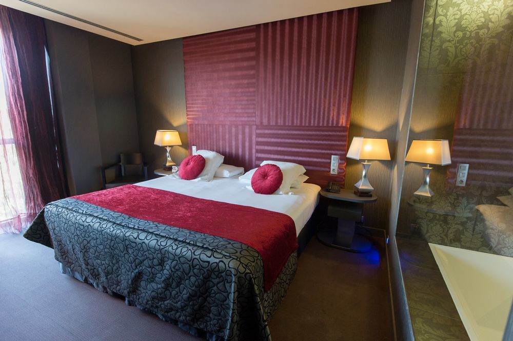 Hotell Mim & 4*