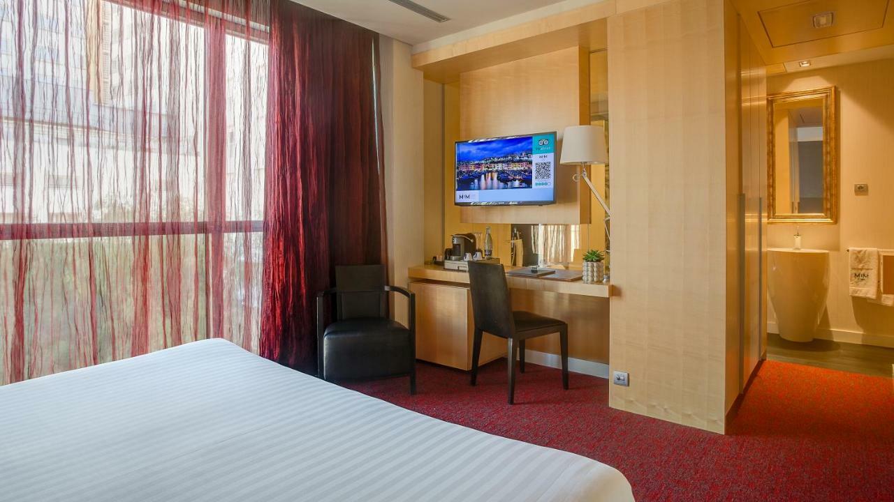 Mim & Hotell
